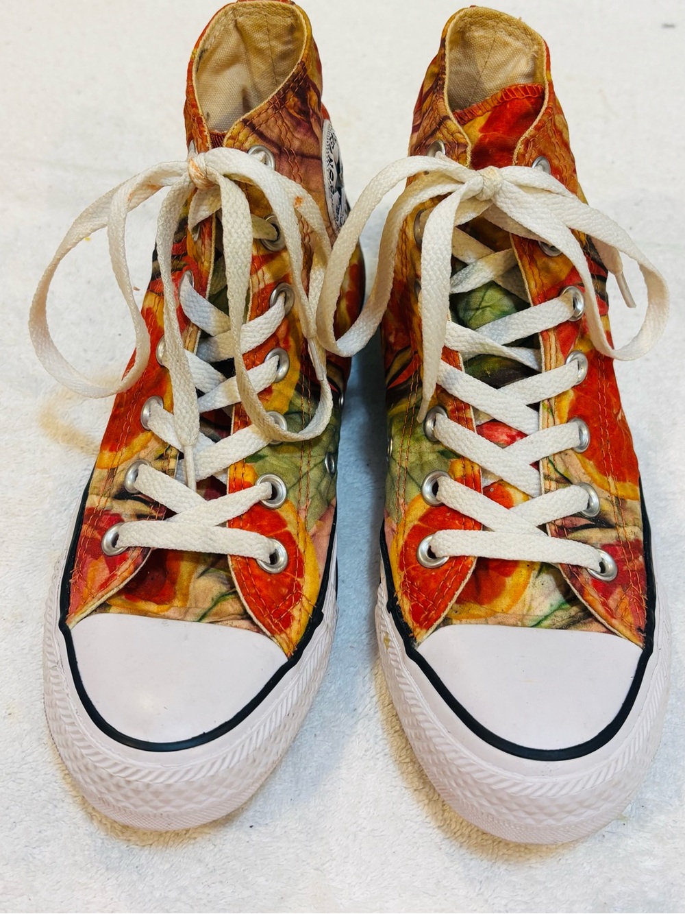 Brand New Converse Chuck Taylor High Tops Citrus Women’s Sz 6 / Men’s 4 - Box 88